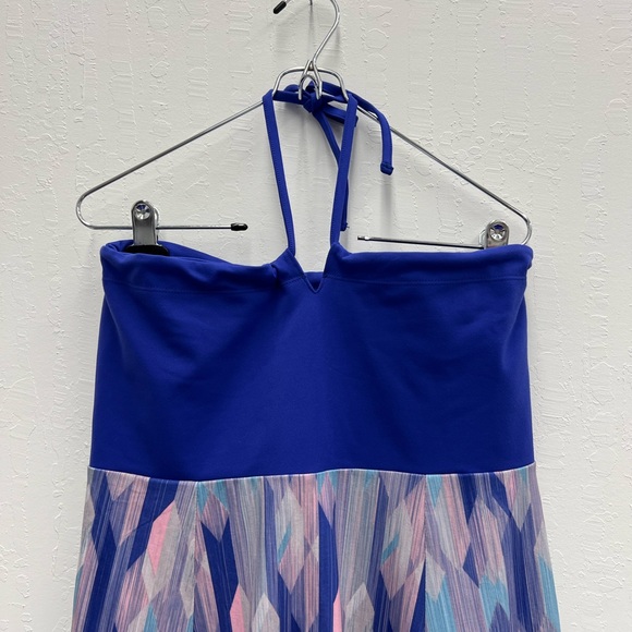 Beautiful convertible PRANA dress - Picture 4 of 8